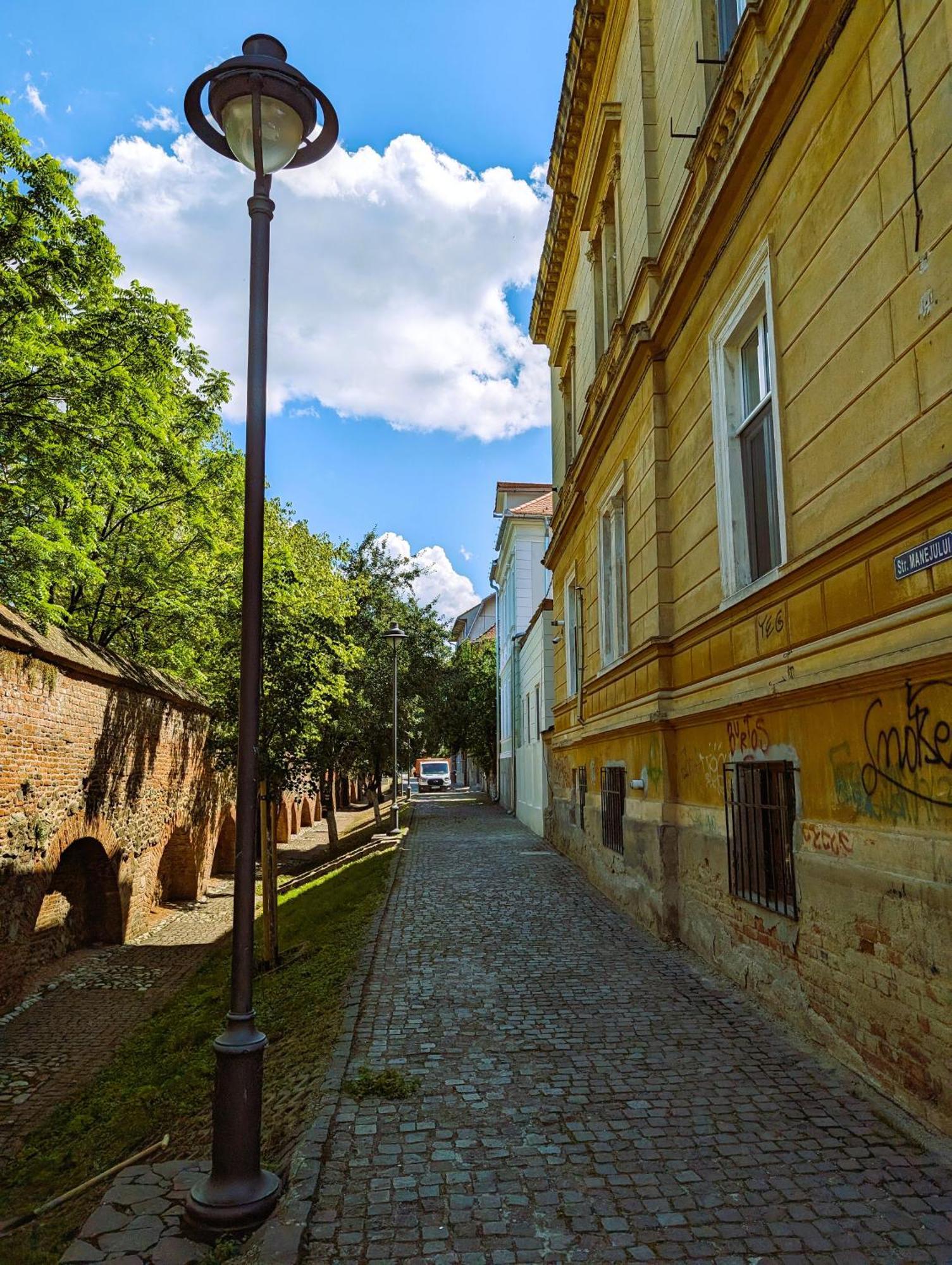 Apartment In Historic Center, Quiet Area, Ac Sibiu Bagian luar foto