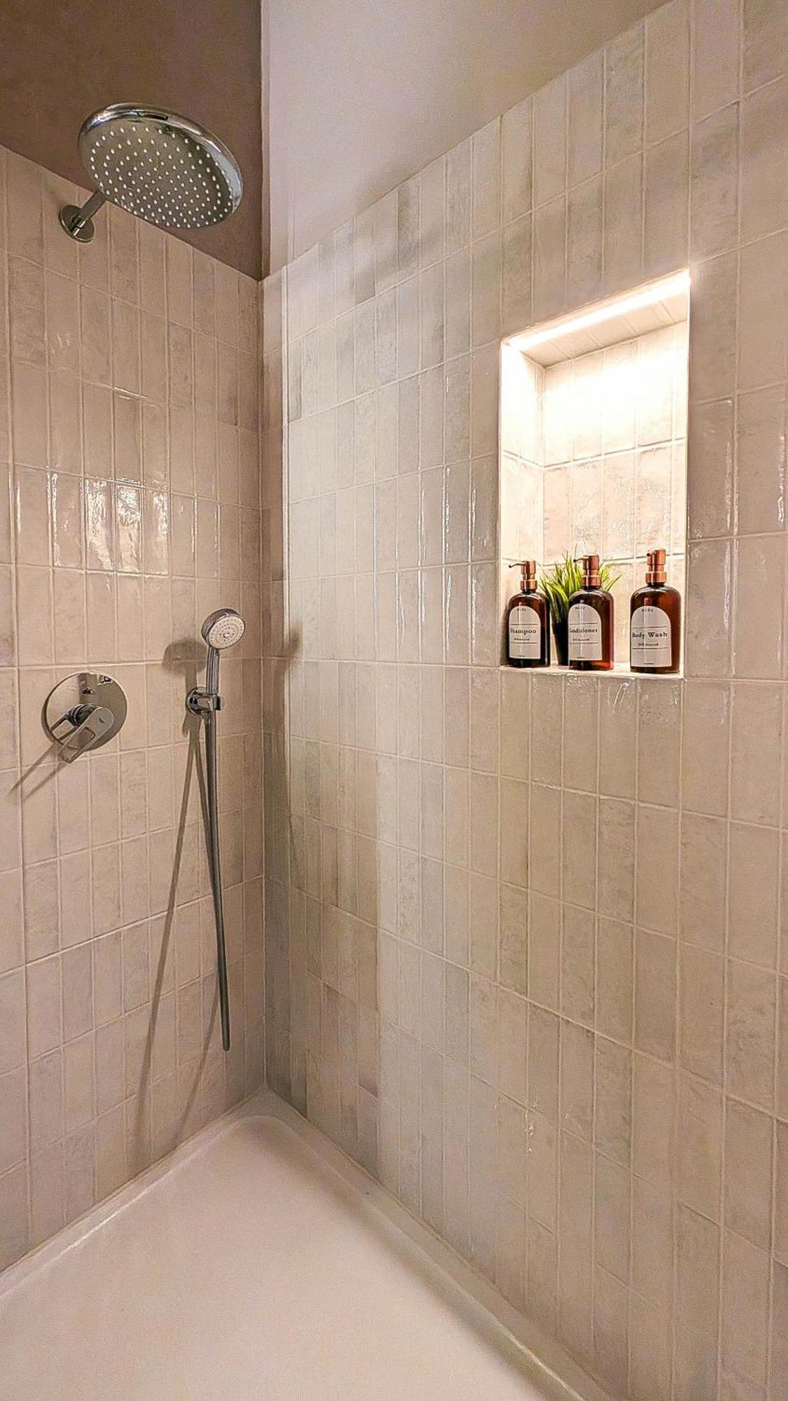 Apartment In Historic Center, Quiet Area, Ac Sibiu Bagian luar foto