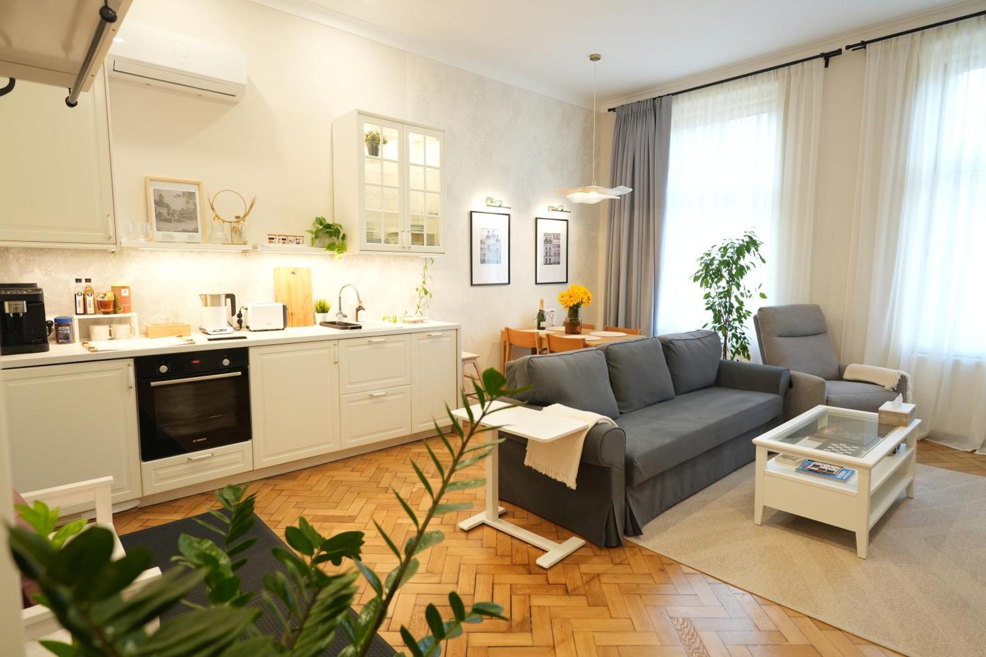 Apartment In Historic Center, Quiet Area, Ac Sibiu Bagian luar foto
