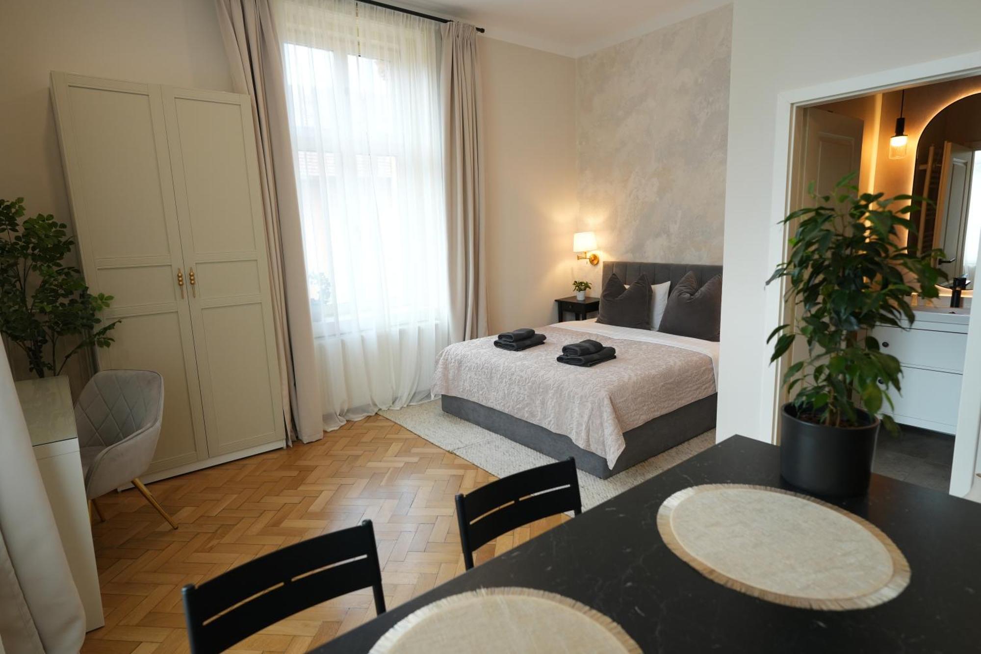 Apartment In Historic Center, Quiet Area, Ac Sibiu Bagian luar foto